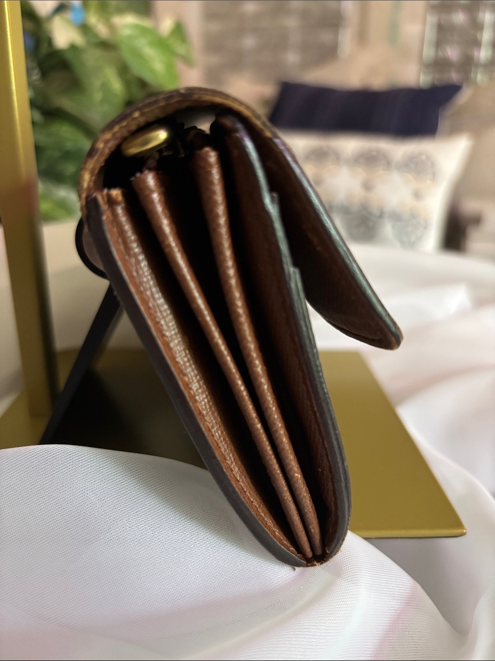 Louis Vuitton Sarah Monogram Wallet with COA - Picture 2 of 16
